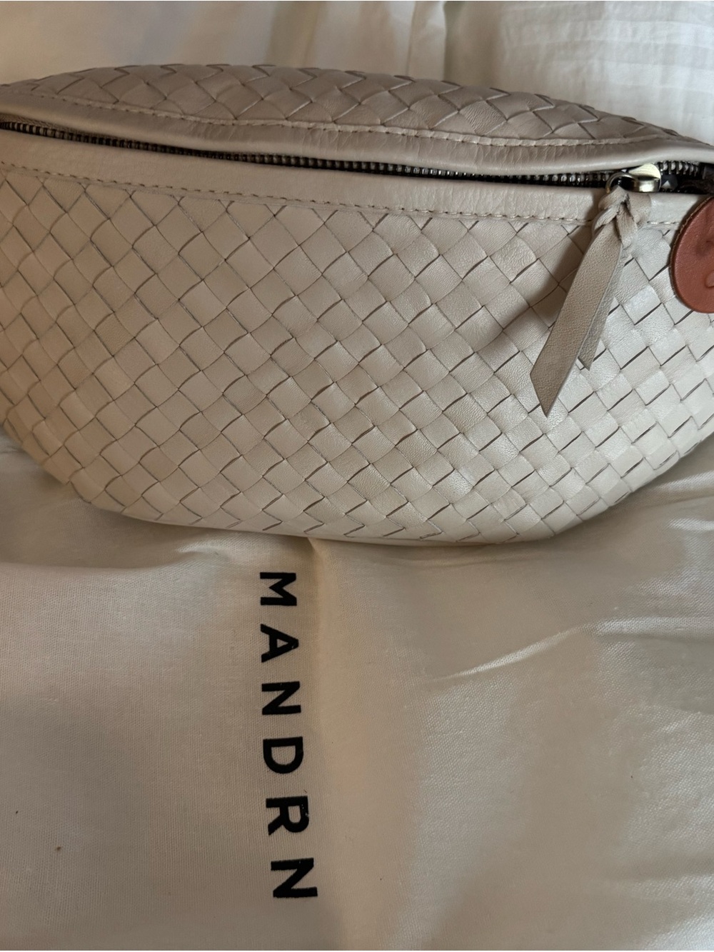 MANDRN Cream Woven Crossbody Belt Bag